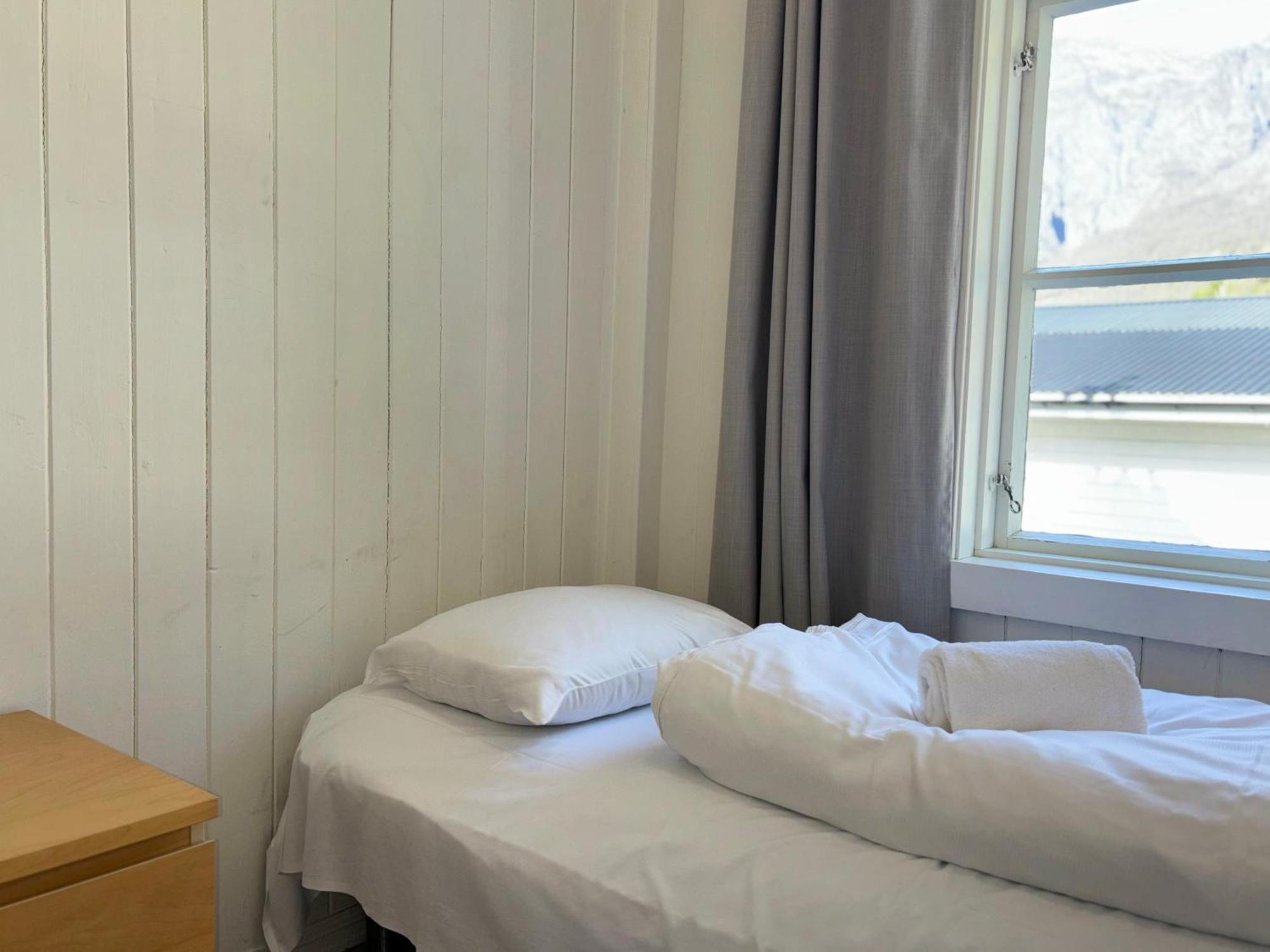 Winjum Hostel Stegastein Эурланн Экстерьер фото