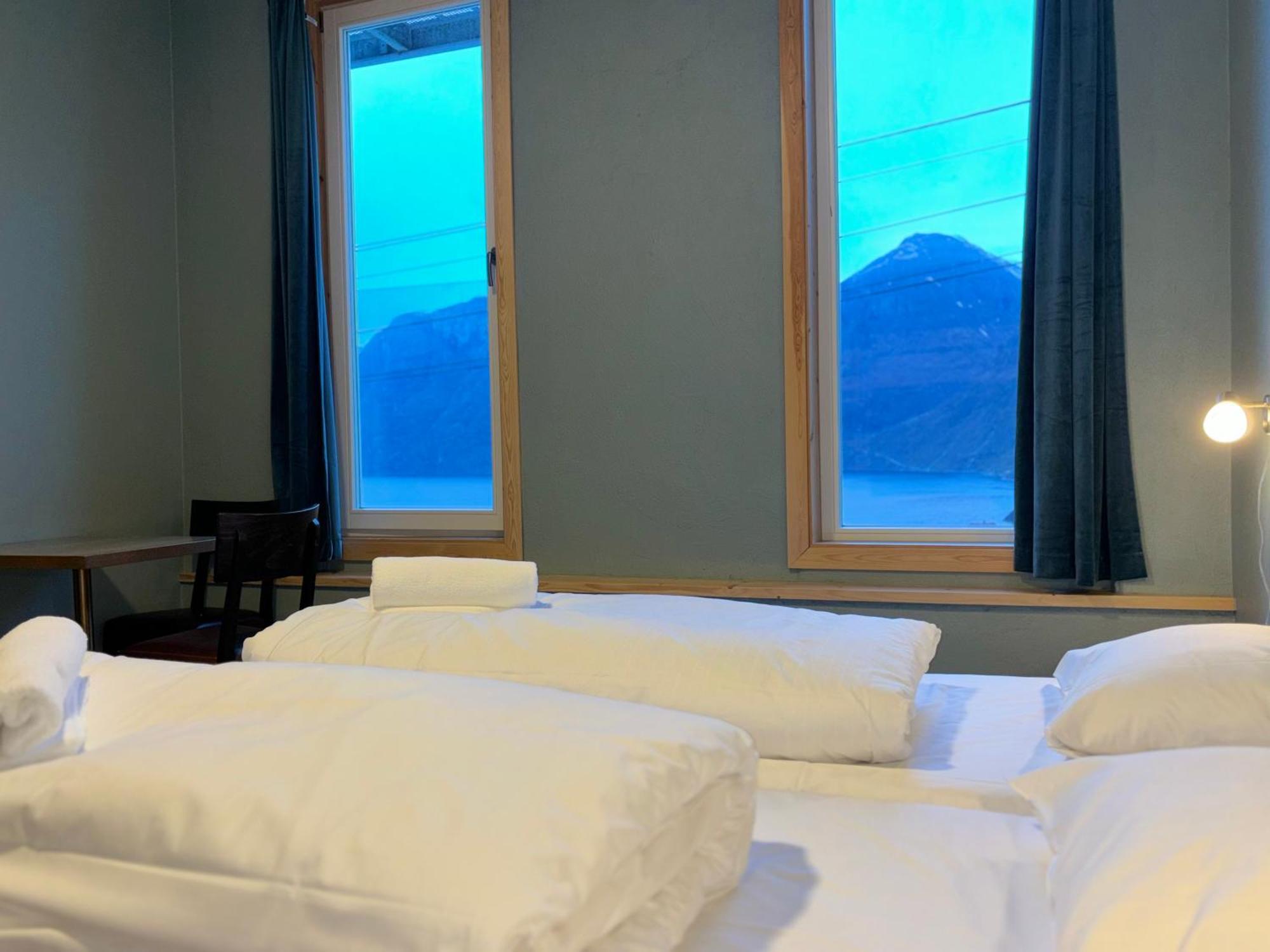Winjum Hostel Stegastein Эурланн Экстерьер фото